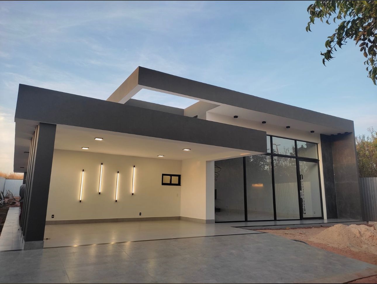 Casa depois da reforma residencial feita pela Seja Construtora em Brasília